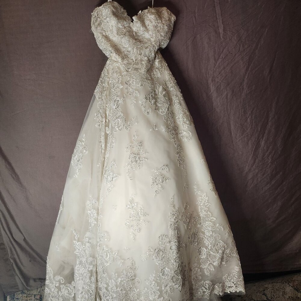 Bliss Monique Lhuillier